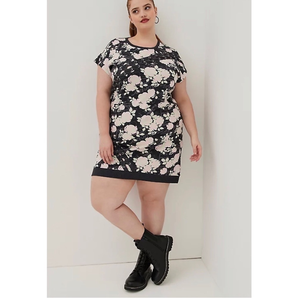 NWT TORRID LOVESICK Dolman Dress Size 2X